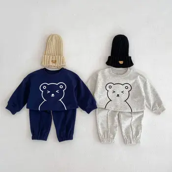 Новый осенний спортивный костюм с мультяшным медведем для мальчиков и девочек, детская повседневная толстовка, Хлопковые Свободные топы с длинными рукавами + однотонные брюки, 2 шт.