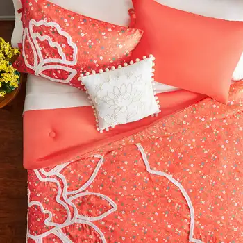 Женский комплект одеял из кораллового полиэстера с хохолком из 4 предметов / Queen-Size